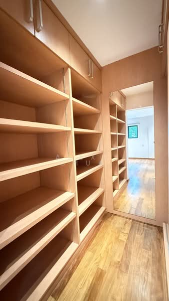 Bukit Timah 3 Sty Townhouse, , 4 Bedrooms, 2,900 sqft, Corner Terrace For Rent, by Alexs Chua, 500083602 - Bedroom 2 - PropertyGuru.com.sg