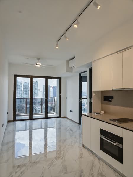 The Landmark, 173 Chin Swee Road, 1 Bedroom, 517 sqft, Condominium For Rent, by Clarence Foo 符策铭, 500083604 - Kitchen - PropertyGuru.com.sg