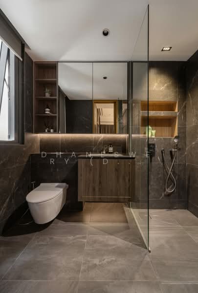 Concourse Skyline, 296 Beach Road, 2 Bedrooms, 1,087 sqft, Condominium For Rent, by Dhaneswery (Dhanes), 500083613 - Bathroom - PropertyGuru.com.sg