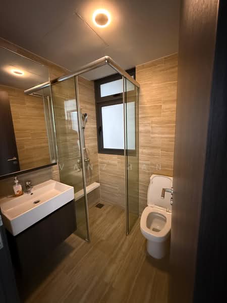 North Park Residences Condominium For Sale at S$ 1,850,000 | PropertyGuru Singapore - Bathroom