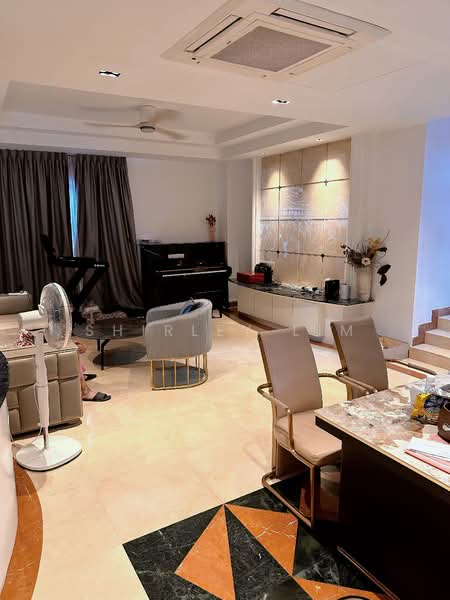 Valley Road Landed House, Valley Road, Room Rental, 350 sqft, Terraced House For Rent, by Shirley Lim, 500083632 - Living Room - PropertyGuru.com.sg