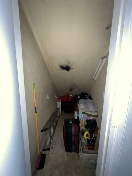 76 Guan Chuan Street Walk-up Apartment For Sale at S$ 1,888,888 | PropertyGuru Singapore - Under-stair Storeroom