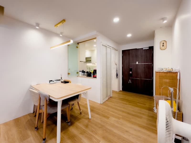 475A Upper Serangoon Crescent HDB Flat For Sale at S$ 780,000 | PropertyGuru Singapore - Dining Room