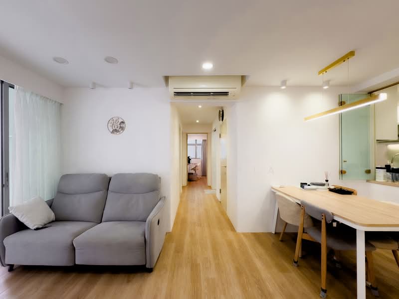 475A Upper Serangoon Crescent HDB Flat For Sale at S$ 780,000 | PropertyGuru Singapore - Living Room