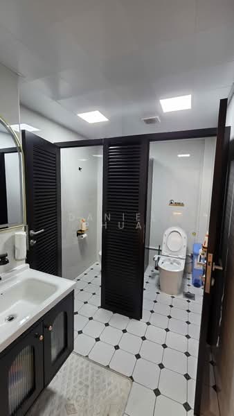 265 Outram Road, 265 Outram Road, 1,259 sqft, Shop / Shophouse For Sale, by Daniel Phua, 500083668 - Bathroom - CommercialGuru.com.sg