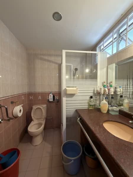 Rare Park-Facing Corner Terrace in D19! 🌿 Near MRT! Corner Terrace For Sale at S$ 5,100,000 | PropertyGuru Singapore - Bathroom