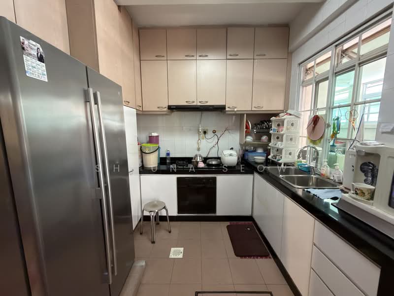 Rare Park-Facing Corner Terrace in D19! 🌿 Near MRT! Corner Terrace For Sale at S$ 5,100,000 | PropertyGuru Singapore - Kitchen
