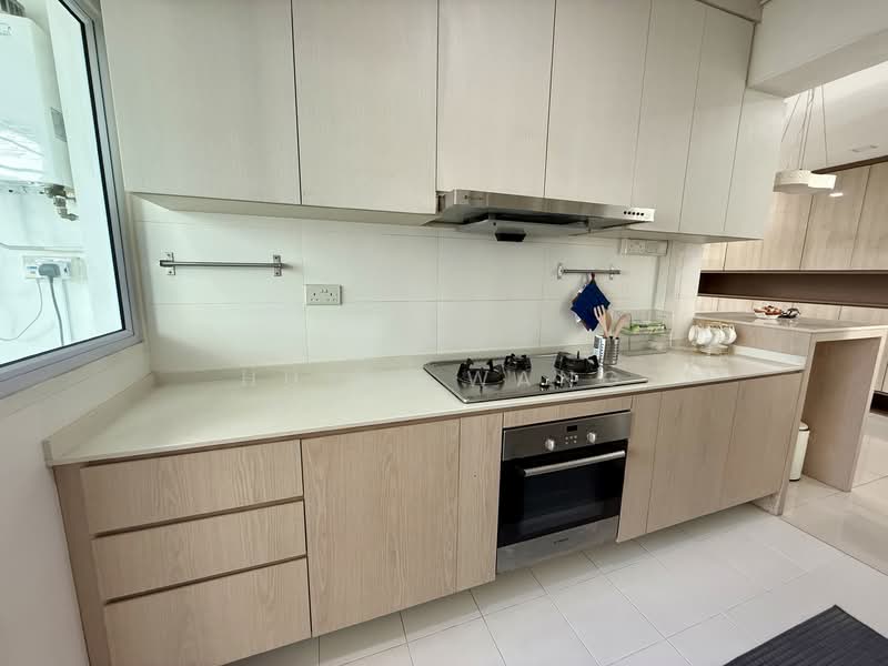 663C Punggol Drive HDB Flat For Sale at S$ 728,888 | PropertyGuru Singapore - Kitchen