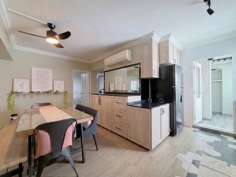 288B Bukit Batok Street 25 HDB Flat For Sale at S$ 868,000 | PropertyGuru Singapore - Kitchen