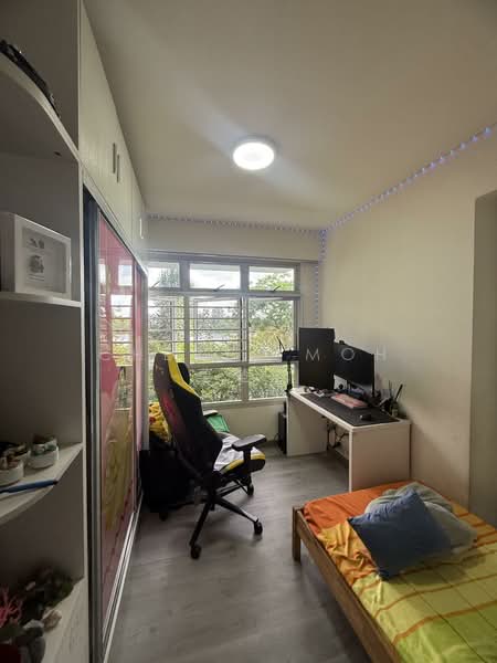 325A Sumang Walk HDB Flat For Sale at S$ 848,000 | PropertyGuru Singapore - Bedroom