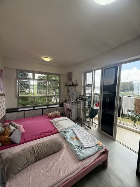 325A Sumang Walk HDB Flat For Sale at S$ 848,000 | PropertyGuru Singapore - Bedroom