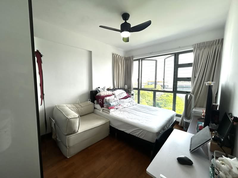 679A Punggol Drive HDB Flat For Sale at S$ 738,000 | PropertyGuru Singapore - Bedroom