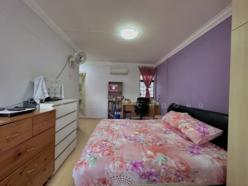 470 Sembawang Drive HDB Flat For Sale at S$ 590,000 | PropertyGuru Singapore - Master Bedroom