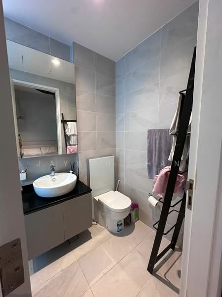 Seraya Residences Condominium For Sale at S$ 2,000,000 | PropertyGuru Singapore - Bathroom