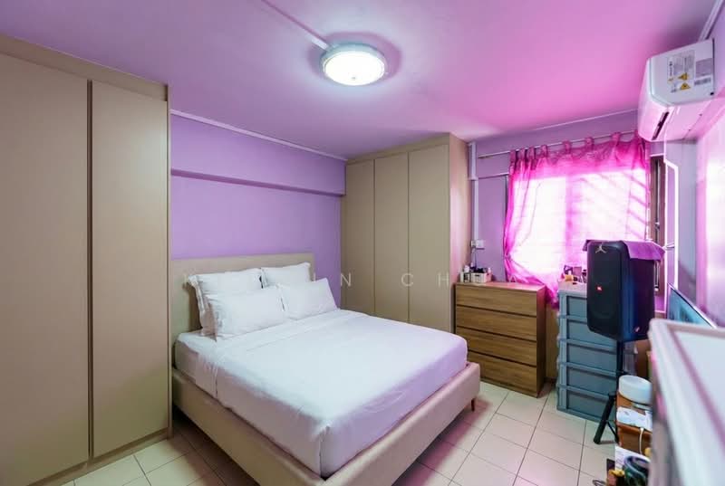 426 Pasir Ris Drive 6 HDB Flat For Sale at S$ 680,000 | PropertyGuru Singapore - Bedroom