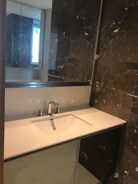 76 Shenton Apartment For Sale at S$ 1,499,000 | PropertyGuru Singapore - Bathroom