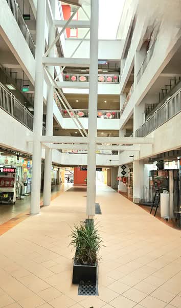 Bras Basah Complex, 231 Bain Street, 365 sqft, Shop / Shophouse For Rent, by Darran Ng, 500083788 - Corridor - CommercialGuru.com.sg