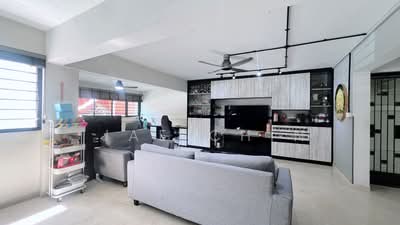 For Sale - 654 Hougang Avenue 8