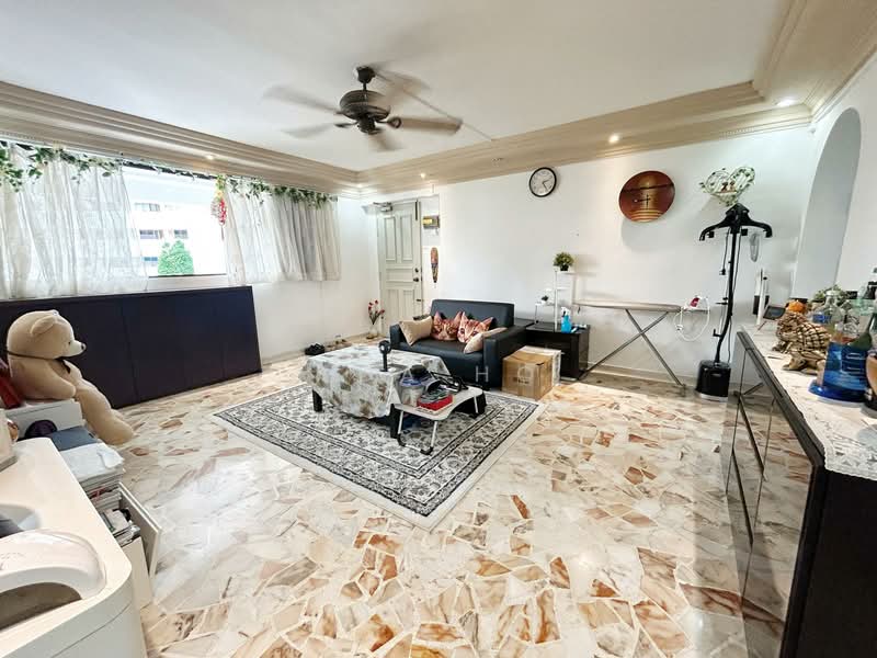 34 Marine Crescent HDB Flat For Sale at S$ 635,000 | PropertyGuru Singapore - Living Room