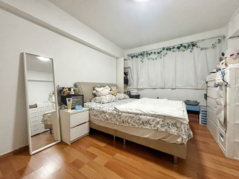 34 Marine Crescent HDB Flat For Sale at S$ 635,000 | PropertyGuru Singapore - Bedroom