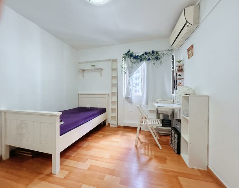 34 Marine Crescent HDB Flat For Sale at S$ 635,000 | PropertyGuru Singapore - Bedroom