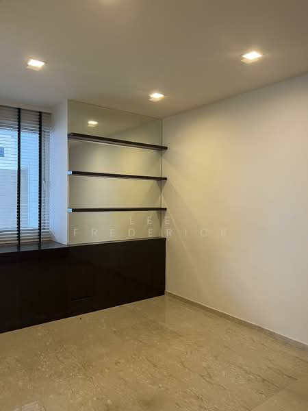 Sembawang Park Terraced House For Sale at S$ 5,100,000 | PropertyGuru Singapore - Interior