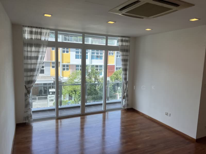 Sembawang Park Terraced House For Sale at S$ 5,100,000 | PropertyGuru Singapore - Balcony