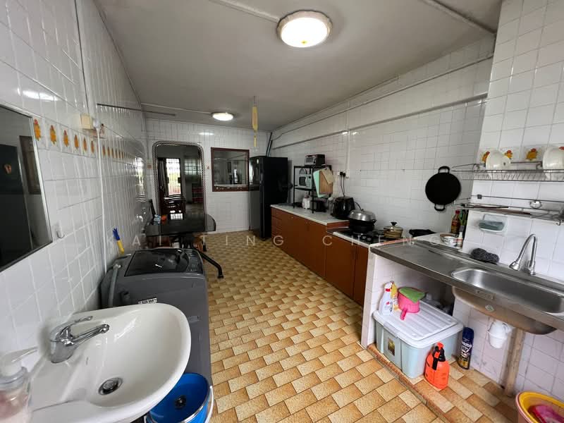 212 Ang Mo Kio Avenue 3, 212 Ang Mo Kio Avenue 3, 2 Bedrooms, 721 sqft, HDB Flat For Rent, by Kai Ting Cheng, 500083819 - Kitchen - PropertyGuru.com.sg