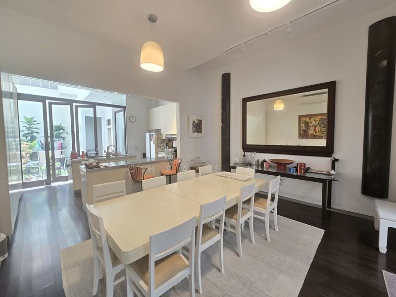 Kim Yam Road Conservation House, Kim Yam Road, 5 Bedrooms, 4,500 sqft, Conservation House For Rent, by Chia S M, 500083821 - Dining Room - PropertyGuru.com.sg