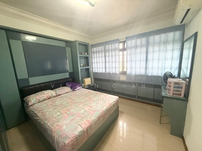 284 Toh Guan Road HDB Flat For Sale at S$ 858,888 | PropertyGuru Singapore - Bedroom