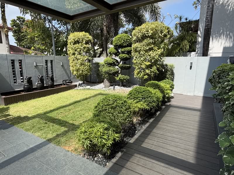 Seletar Hills Estate Semi-Detached House For Sale at S$ 10,088,888 | PropertyGuru Singapore - Front Garden