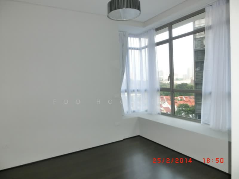 The Laurels @ Cairnhill Road Condominium For Sale at S$ 5,380,000 | PropertyGuru Singapore - MASTER ROOM WITH BIG WINDOW