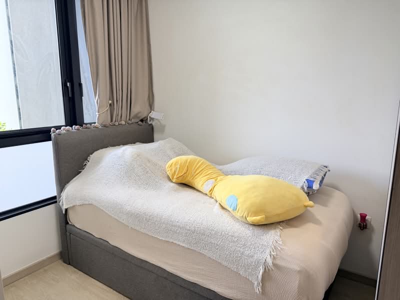 Whistler Grand Condominium For Sale at S$ 838,000 | PropertyGuru Singapore - Bedroom