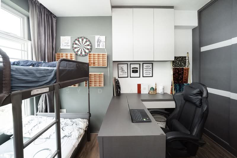 175A Yung Kuang Road HDB Flat For Sale at S$ 678,000 | PropertyGuru Singapore - Bedroom