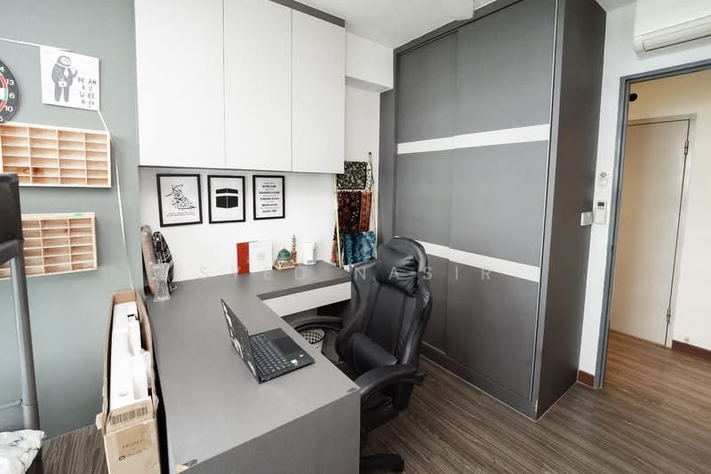 175A Yung Kuang Road HDB Flat For Sale at S$ 678,000 | PropertyGuru Singapore - Study