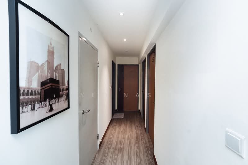 175A Yung Kuang Road HDB Flat For Sale at S$ 678,000 | PropertyGuru Singapore - Corridor