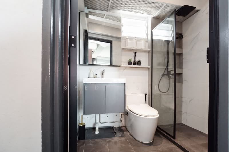 175A Yung Kuang Road HDB Flat For Sale at S$ 678,000 | PropertyGuru Singapore - Bathroom