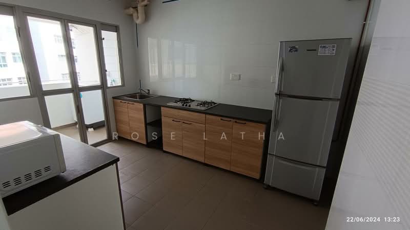 129B Canberra Street, 129B Canberra Street, 3 Bedrooms, 1,001 sqft, HDB Flat For Rent, by Rose Latha, 500083875 - Kitchen - PropertyGuru.com.sg