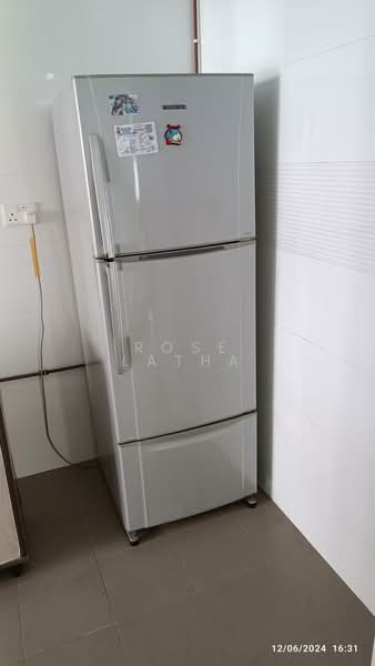 129B Canberra Street, 129B Canberra Street, 3 Bedrooms, 1,001 sqft, HDB Flat For Rent, by Rose Latha, 500083875 - Kitchen - PropertyGuru.com.sg