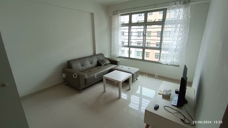 129B Canberra Street, 129B Canberra Street, 3 Bedrooms, 1,001 sqft, HDB Flat For Rent, by Rose Latha, 500083875 - Living Room - PropertyGuru.com.sg