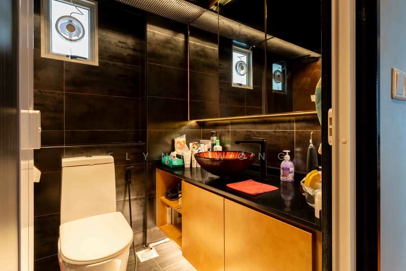 273C Punggol Place HDB Flat For Sale at S$ 1,010,000 | PropertyGuru Singapore - Bathroom