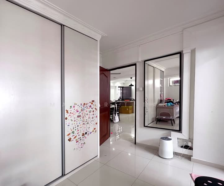 873 Yishun Street 81 HDB Flat For Sale at S$ 648,888 | PropertyGuru Singapore - Interior