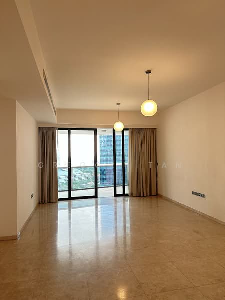 Marina Bay Suites, 3 Central Boulevard, 4 Bedrooms, 2,045 sqft, Apartment For Rent, by Gregory Tan, 500083892 - Living Room - PropertyGuru.com.sg