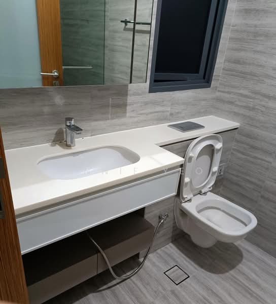 Trilive, 111 Tampines Road, Studio, 250 sqft, Condominium For Rent, by Annie Yeo, 500083910 - Bathroom - PropertyGuru.com.sg