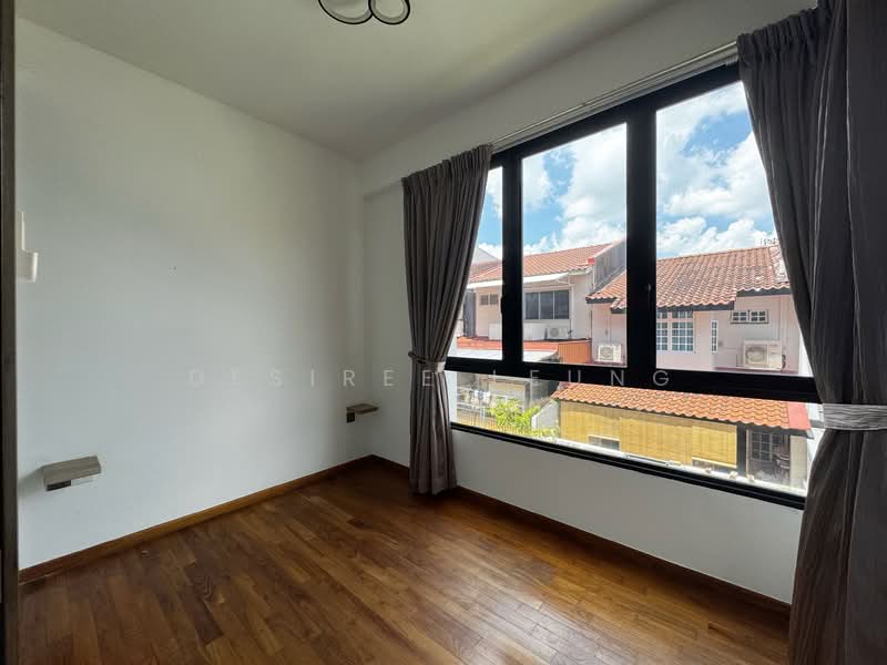 NottingHill Suites Apartment For Sale at S$ 980,000 | PropertyGuru Singapore