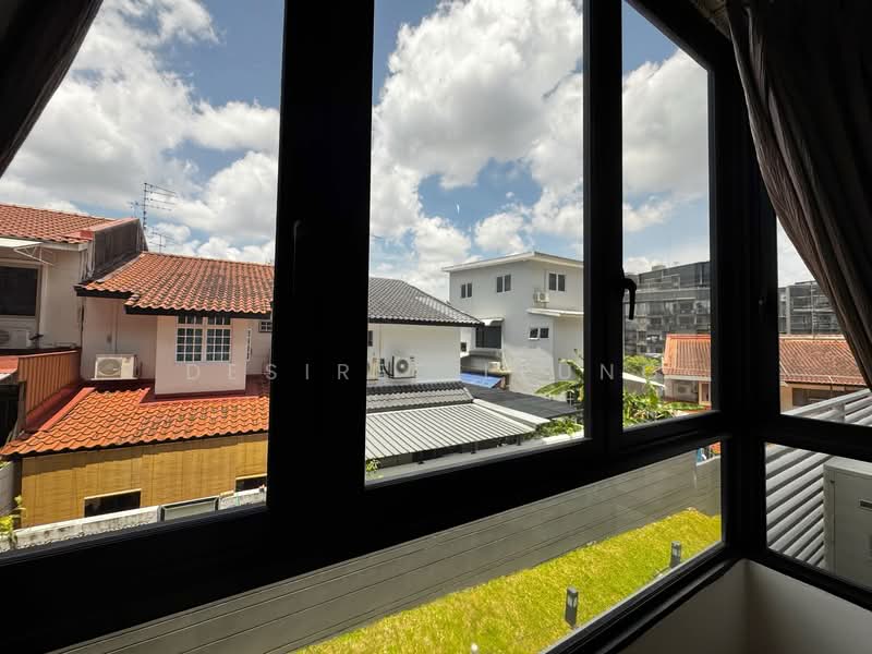 NottingHill Suites Apartment For Sale at S$ 980,000 | PropertyGuru Singapore