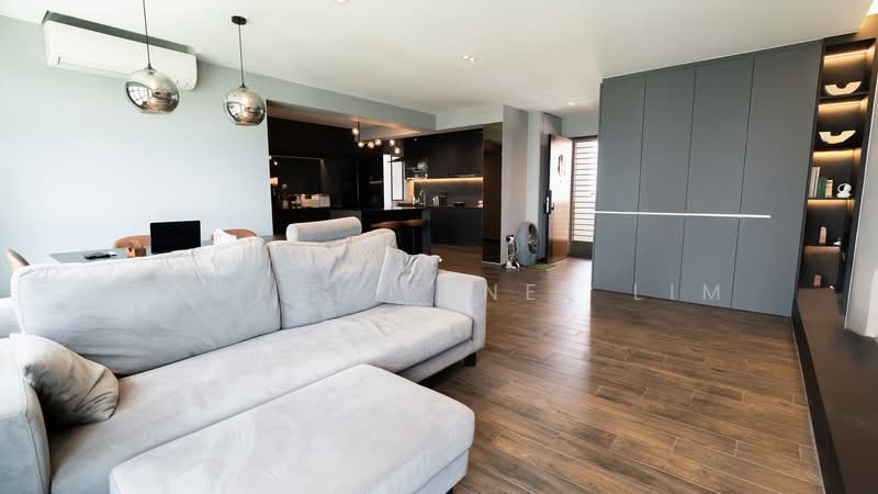 422A Northshore Drive HDB Flat For Sale at S$ 999,999 | PropertyGuru Singapore - Living Room