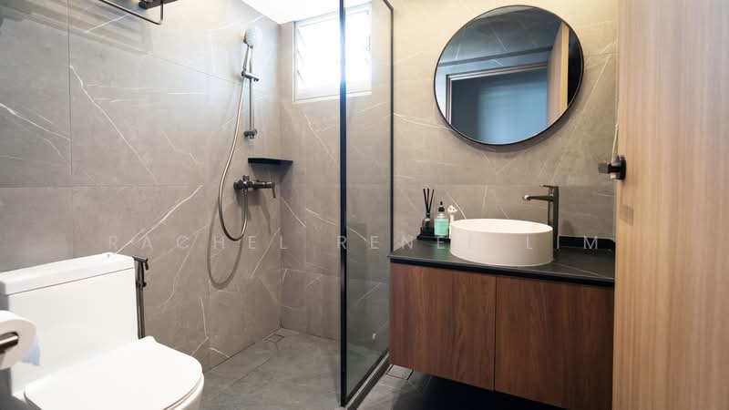 422A Northshore Drive HDB Flat For Sale at S$ 999,999 | PropertyGuru Singapore - Bathroom