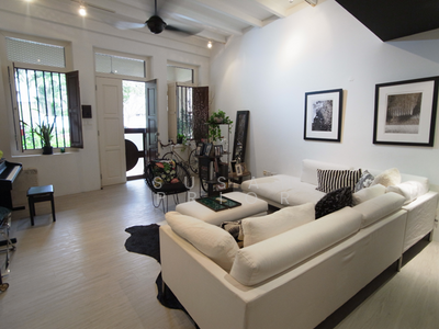 For Sale - Elegant 3 Bed 4 Bath Everitt By The Park