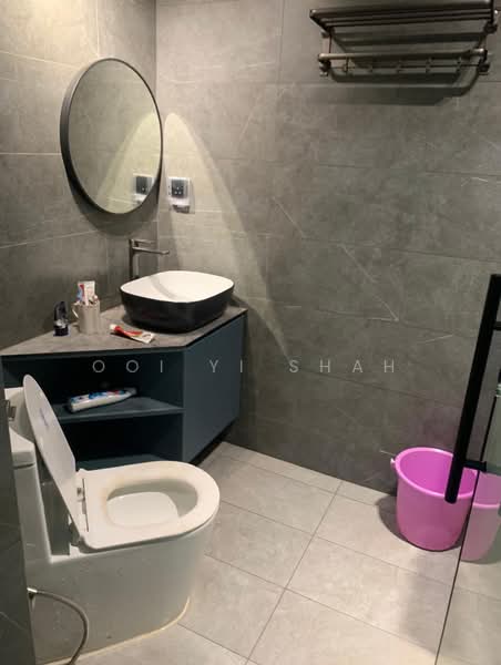 Wing Fong Mansions, 12 Lorong 14 Geylang, 3 Bedrooms, 1,215 sqft, Apartment For Rent, by Ooi Yi Shah, 500083959 - Bathroom - PropertyGuru.com.sg